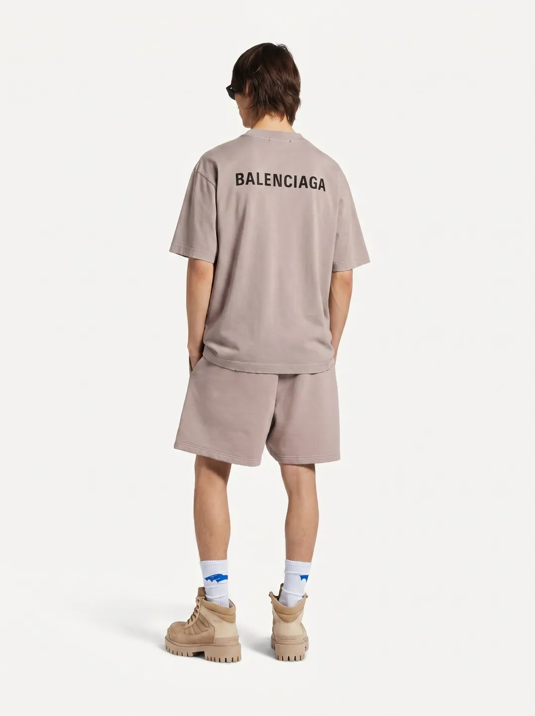 P100✨🔥 [balenciaga] 2026FW short-sleeved T-shirt Premium 26s double yarn 300g fabric embroidery process wash water spray Ma Jiu distressed color: wash water black wash water white wash water Khaki Size: S M L XL 2XL